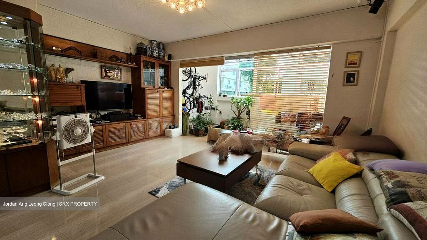 Blk 237 Hougang Street 21 (Hougang), HDB Executive #465794511